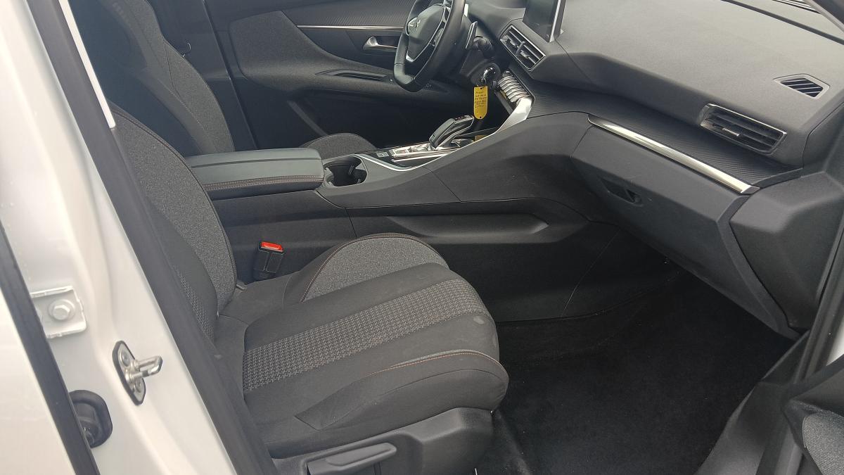 Peugeot 3008 BlueHDi 130 S&S EAT8 Business 777